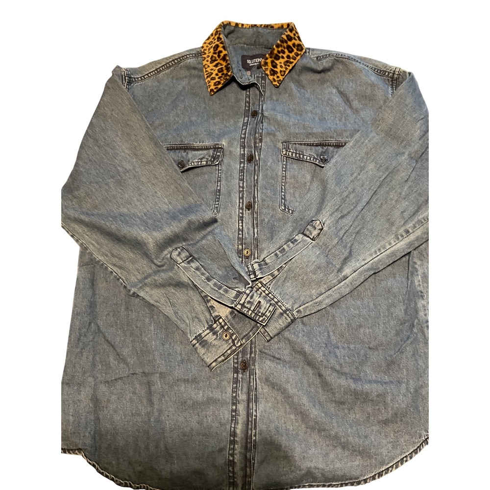 SOLUTIONS ORIGINAL Denim Shirt Leopard Collar Button Up Long Sleeve Women Medium